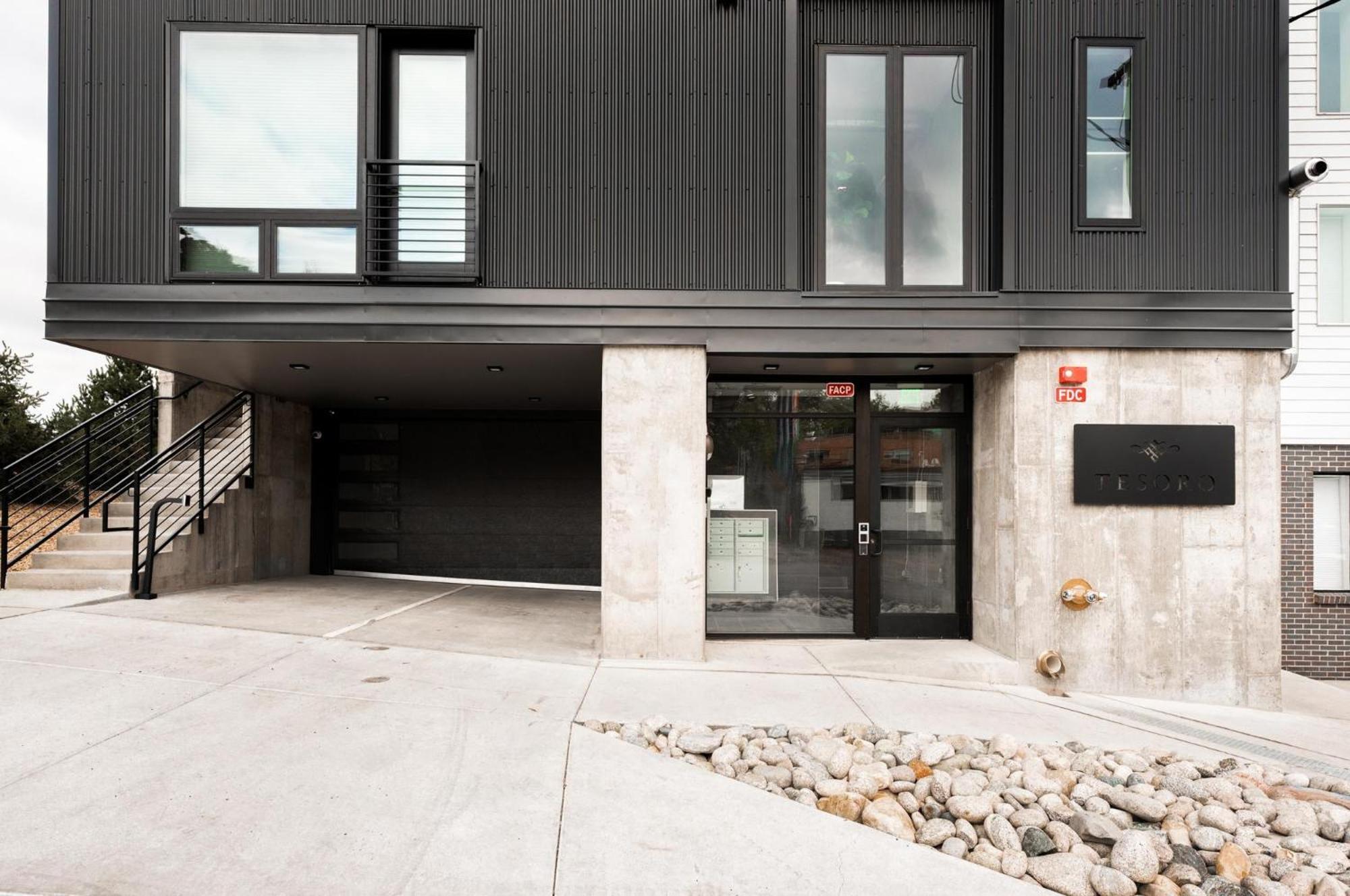 Luxurious Escape - Walk To Empower Field - Tesoro Villa Denver Exterior photo